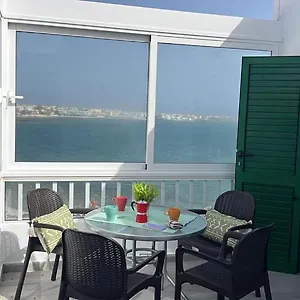 coral-bay-beachfront-apartment-by-vacanzy-collection.in-canary-islands.com/